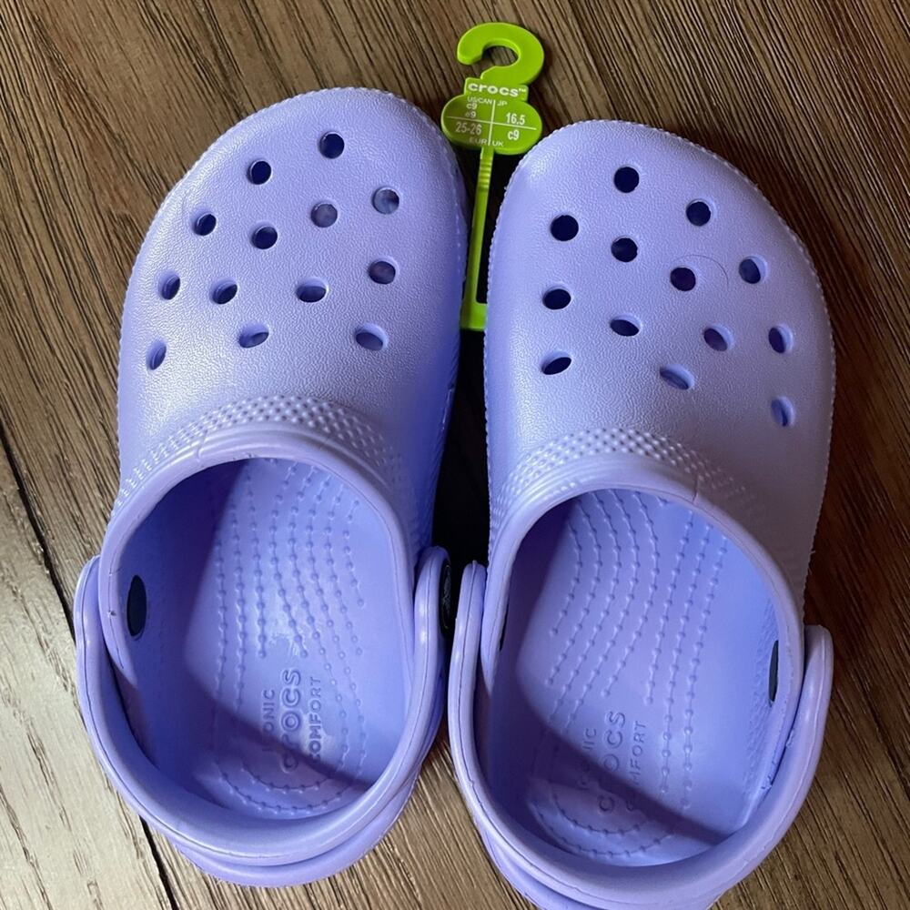 NWOT Crocs Unisex-Child Classic Moon Jelly Clog size C9